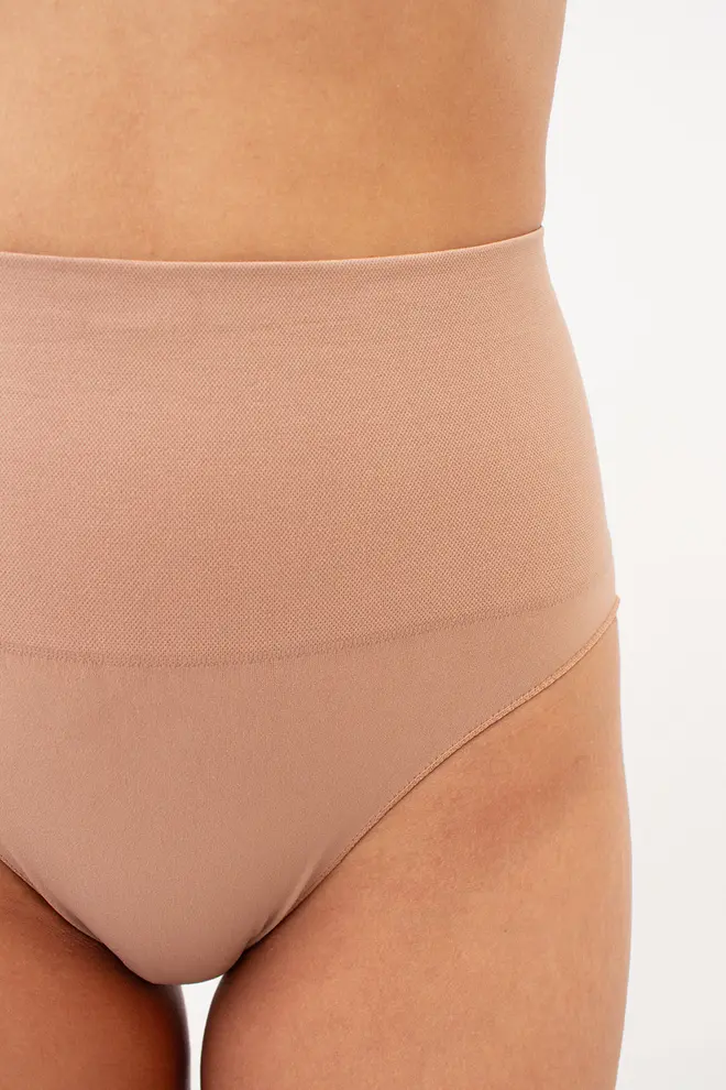 Seamless hi-leg briefs with a light shaping effect – HI-LEG SHAPEWEAR (nude)