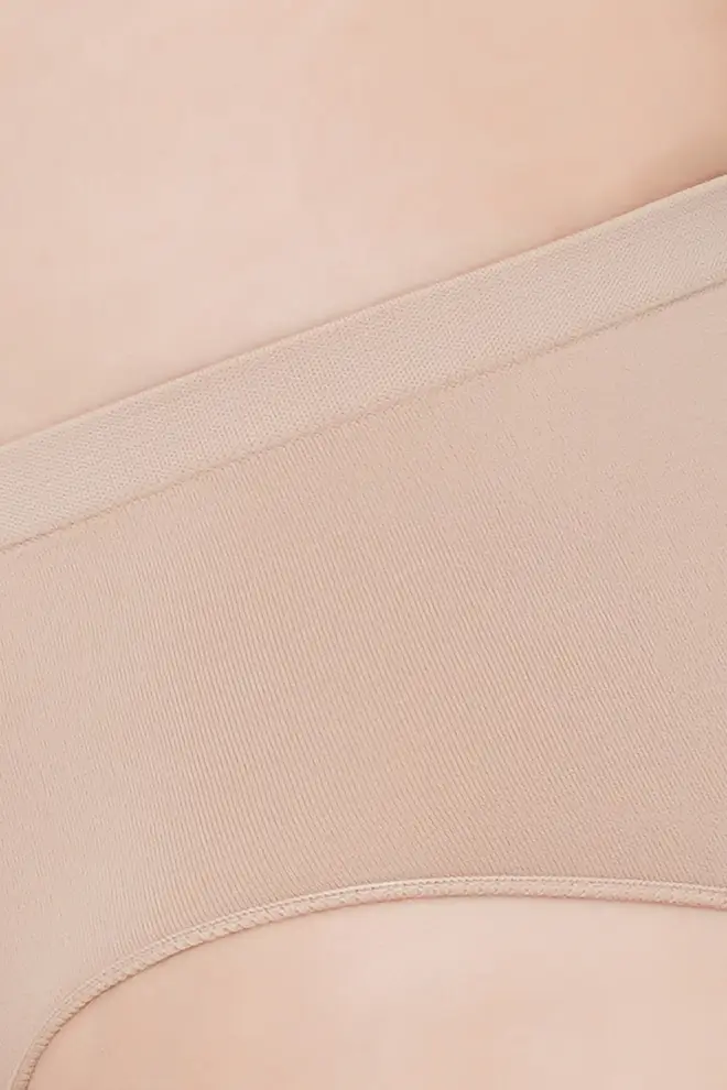 Women’s seamless hipster briefs (naturale)