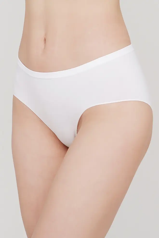 Women’s seamless hipster briefs (white) Women’s seamless hipster briefs (white)