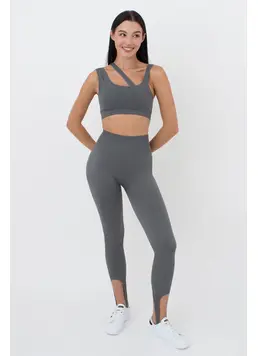 Nahtloses Top mit asymmetrischen Trägern TOP RIB CO (graphite)