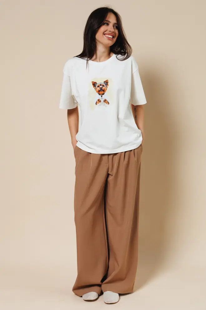 T-shirt with Yorkshire Terrier print “URBAN PAWS” 4826/010 (milk/yorkshire terrier print)