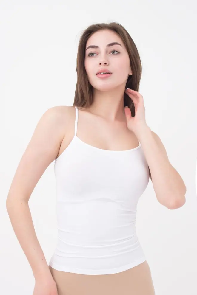 Nahtloses Tanktop mit dünnen Tragern CAMISOLE (white)