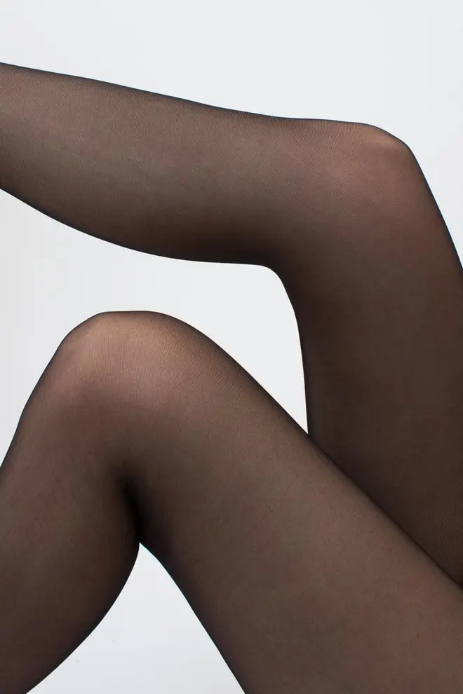 Erotische Strumpfhosen mit offenem Zugang INTIMO PLUS 20 (1) (nero)