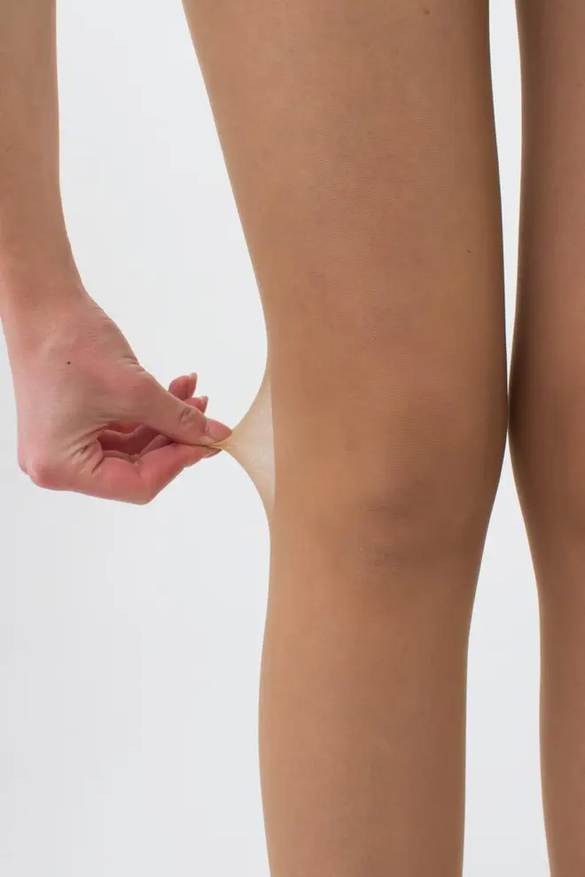 Strumpfhose mit Ausschnitten LOVE 20 (daino)