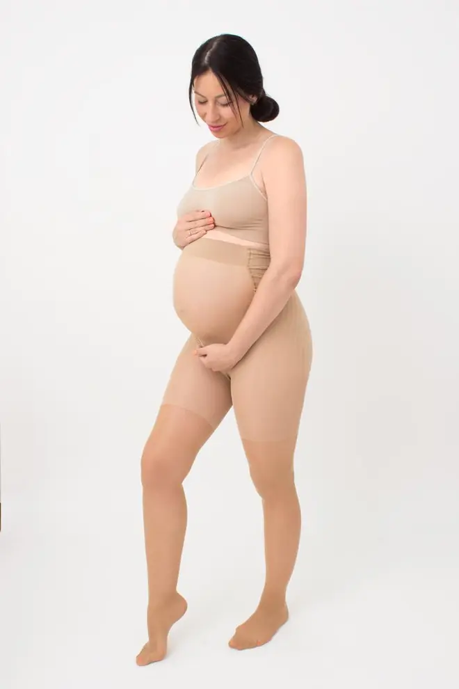 Strumpfhose с Shorts fur Schwangere MAMA 40 den (daino)