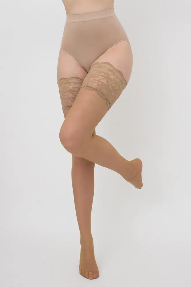 Stockings with wide lace PASSION 20 den (daino)