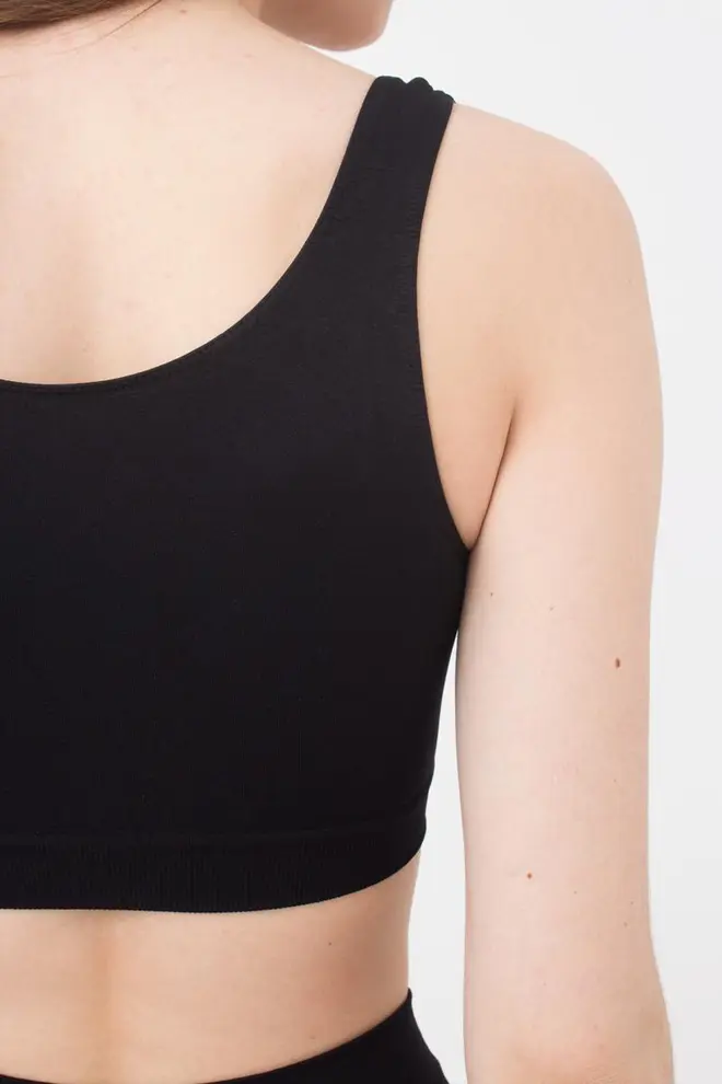 Nahtloses Top mit breiten Tragern TANK TOP (black)