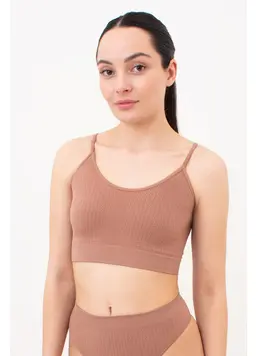 Nahtloses Top mit strukturiertem Zopfmuster CAMI TOP BRAID (mokko) Nahtloses Top mit strukturiertem Zopfmuster CAMI TOP BRAID (mokko)