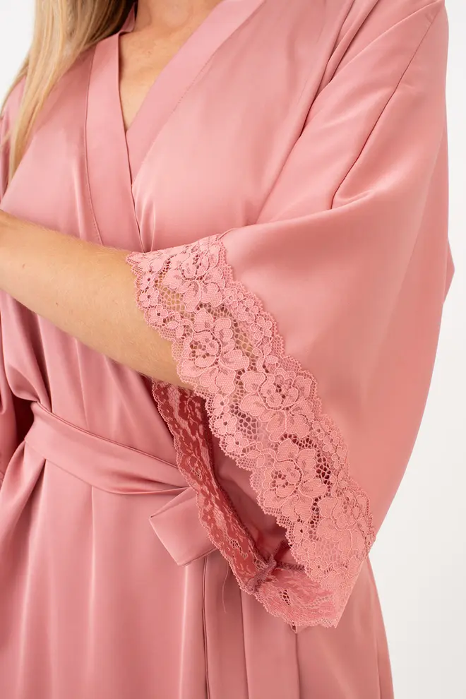 Kurzer Morgenmantel aus Seide und Spitze HELENA 7212/051 (antique rose)